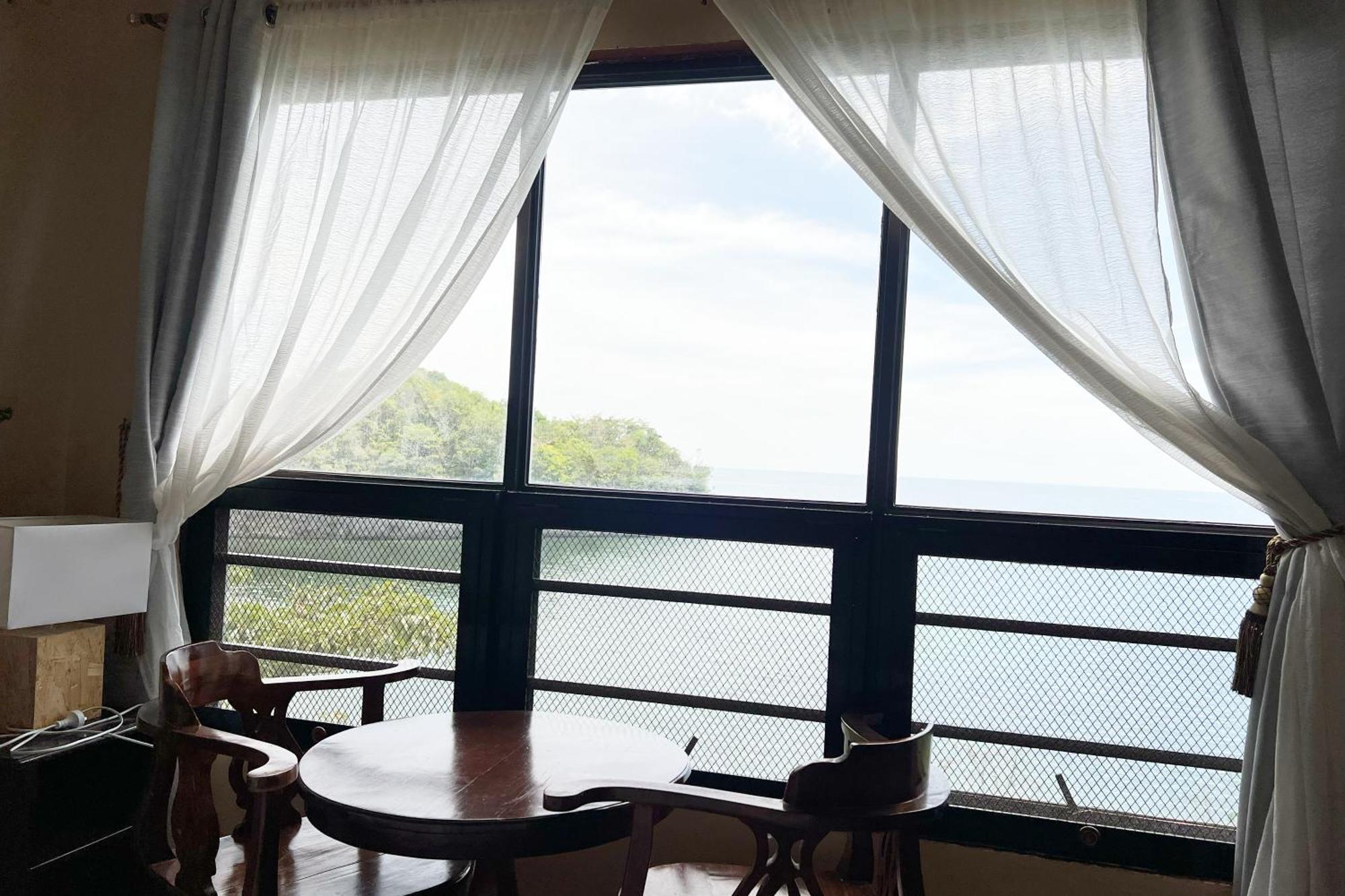 La Puerta Al Paraizo Guimaras Powered By Cocotel Room photo